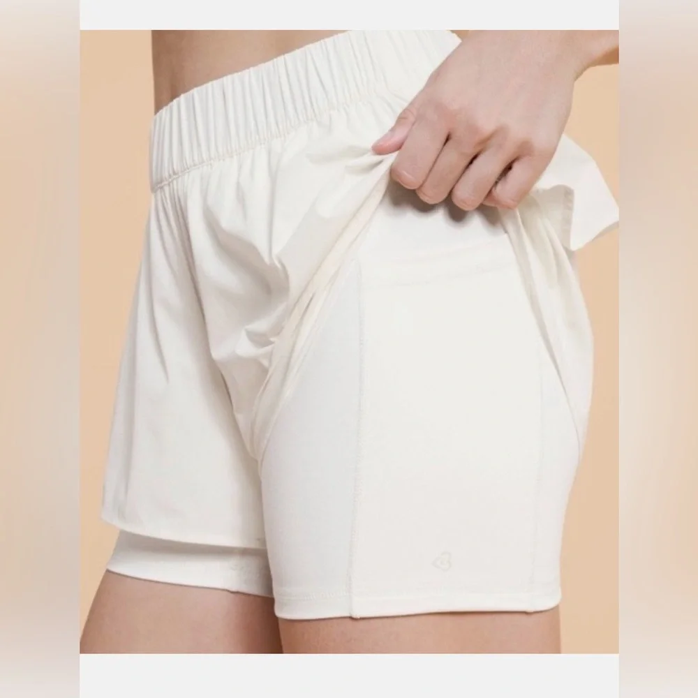 Blogilates Ruffle Shorts Size Large - Picture 4 of 7